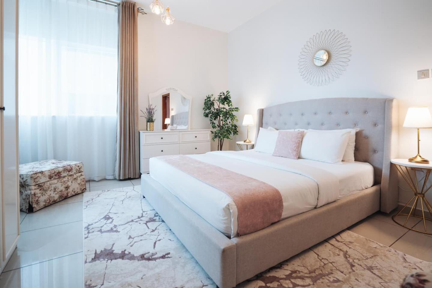 Charming Warm Suite With Amazing Views Of The City 두바이 외부 사진